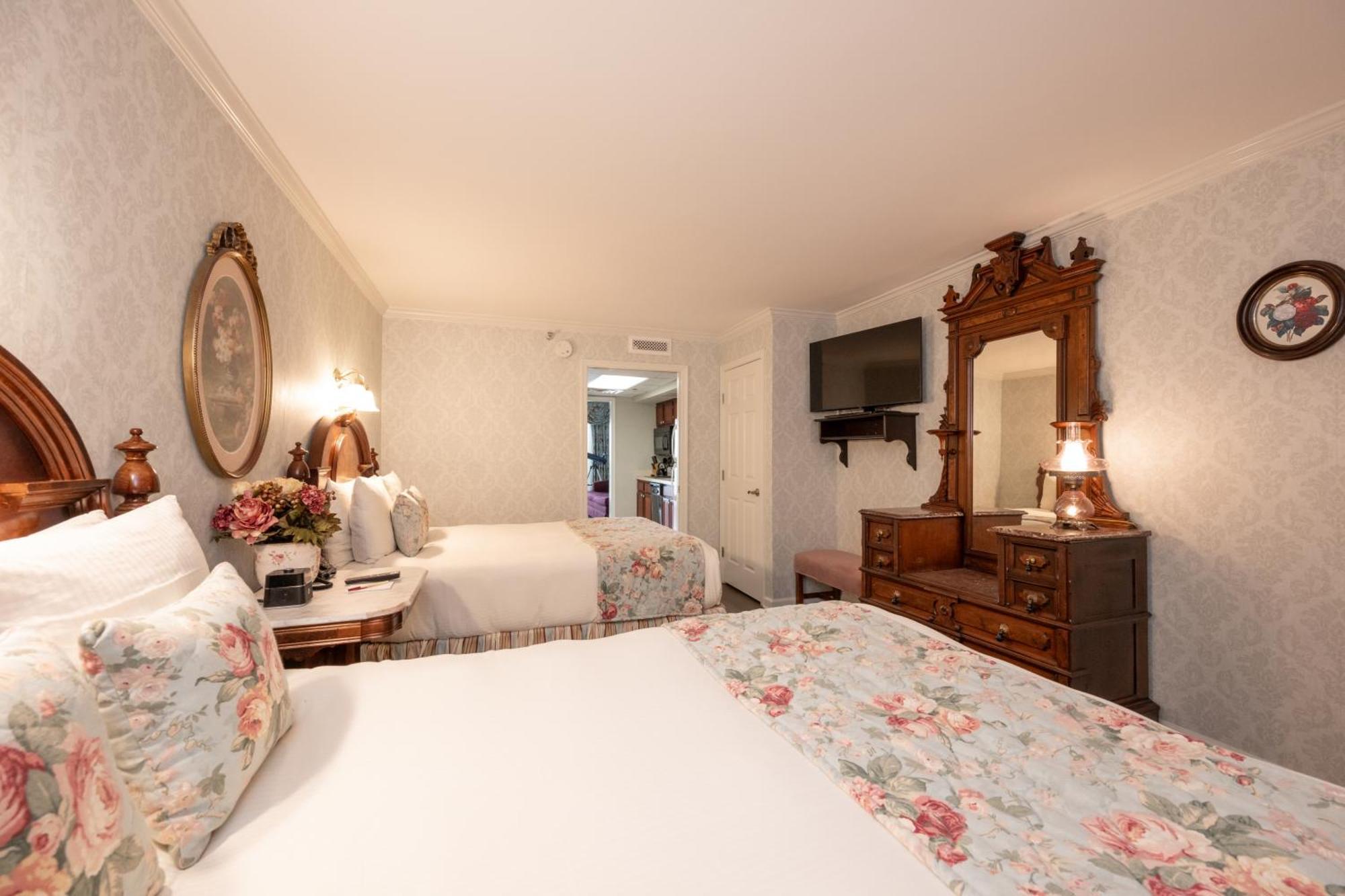 Boardwalk Plaza Hotel شاطئ ريهوبوث المظهر الخارجي الصورة