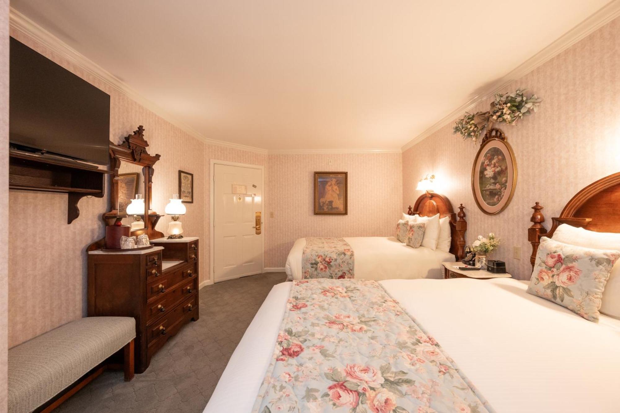 Boardwalk Plaza Hotel شاطئ ريهوبوث المظهر الخارجي الصورة