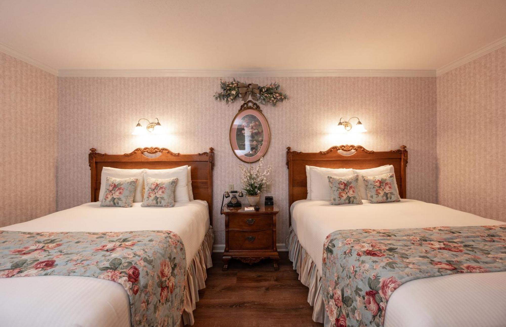 Boardwalk Plaza Hotel شاطئ ريهوبوث المظهر الخارجي الصورة