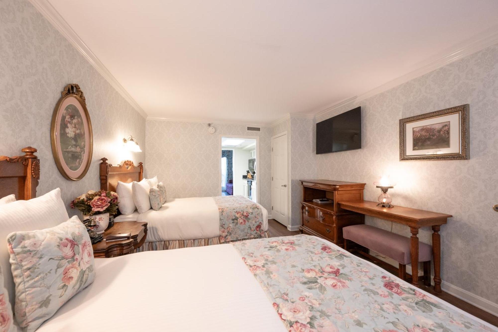 Boardwalk Plaza Hotel شاطئ ريهوبوث المظهر الخارجي الصورة