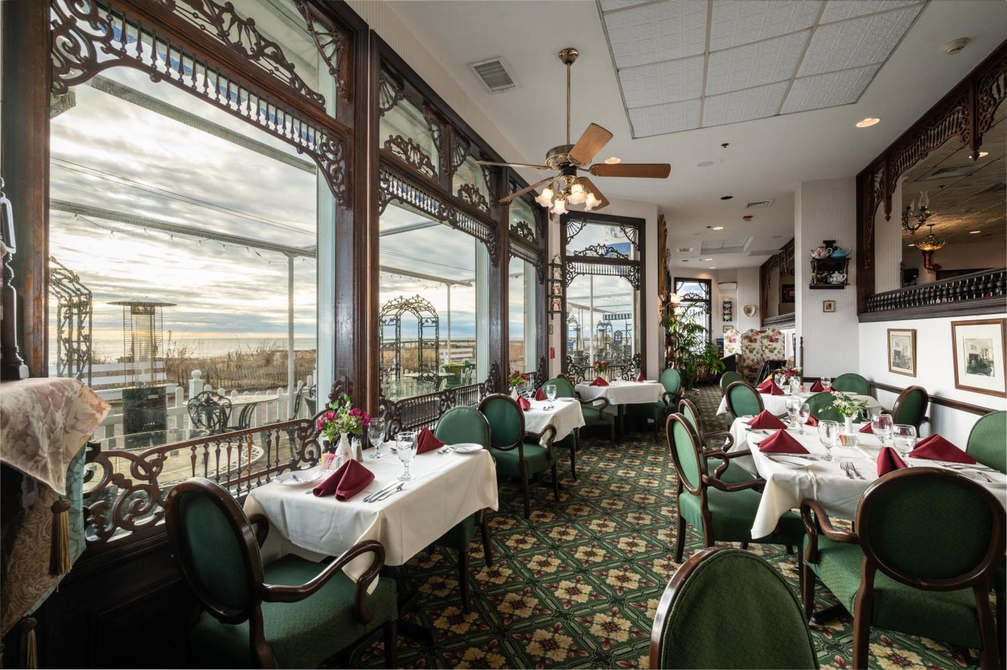 Boardwalk Plaza Hotel شاطئ ريهوبوث المظهر الخارجي الصورة